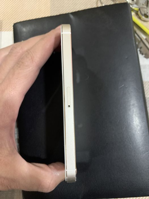 Iphone 5s gold 16Gb
