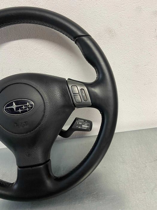 Kierownica Subaru Forester II SG SKÓRA MULTI MOMO