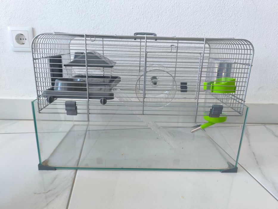 Gaiola, casa para hamster