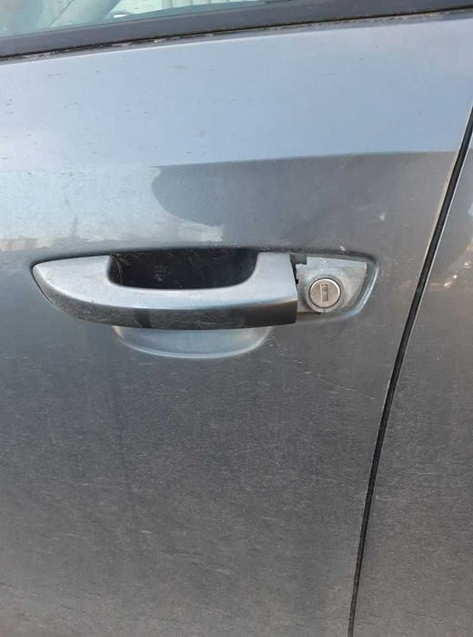 Заглушка крышечка замка ручки водительской двери Пассат США Passat USA