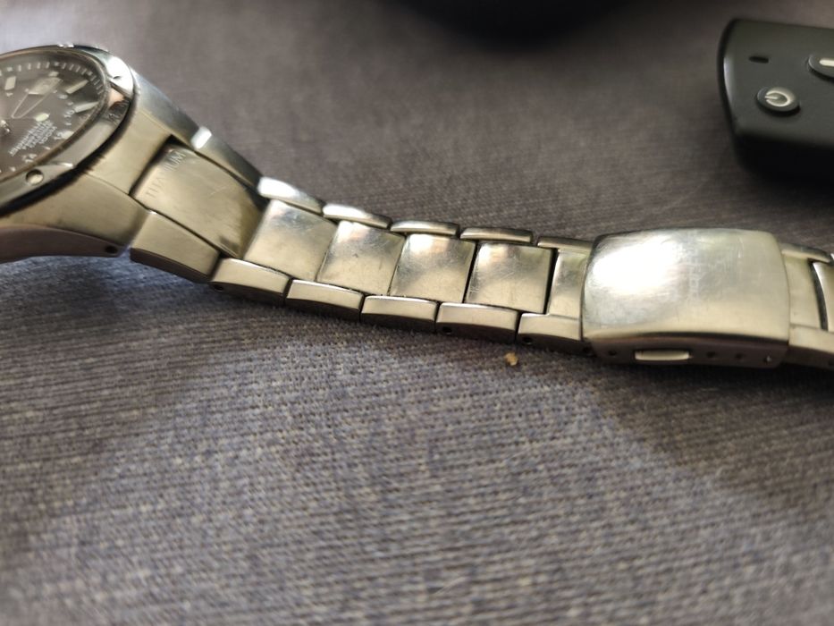 Relógio SEIKO Sportura 8F56-0120 Titanio