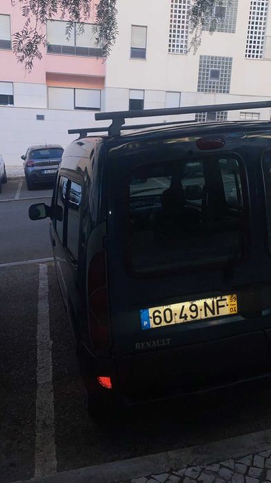 Renault.   kangoo