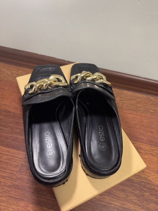 Мюлі шкіряні Estro