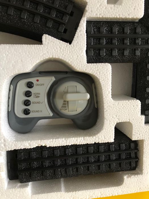 Comboio com controle remoto infra-vermelhos