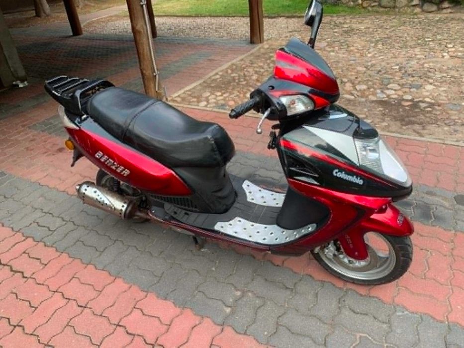 Skuter Zipp 49cm3 z 2009 roku tel.511;456;240