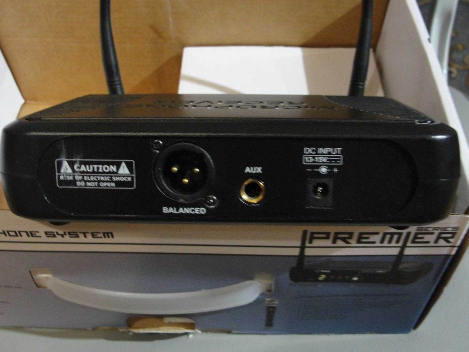 Радіо мікрофон Pyle PDWM 2135 і PDWM1902