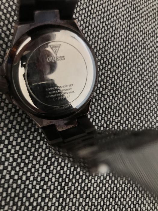 Relógio castanho Guess