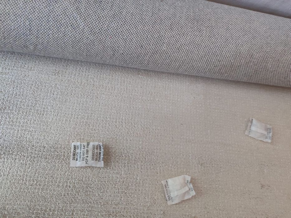 Tapete beije / creme SEURAT da AREA ainda por desembrulhar