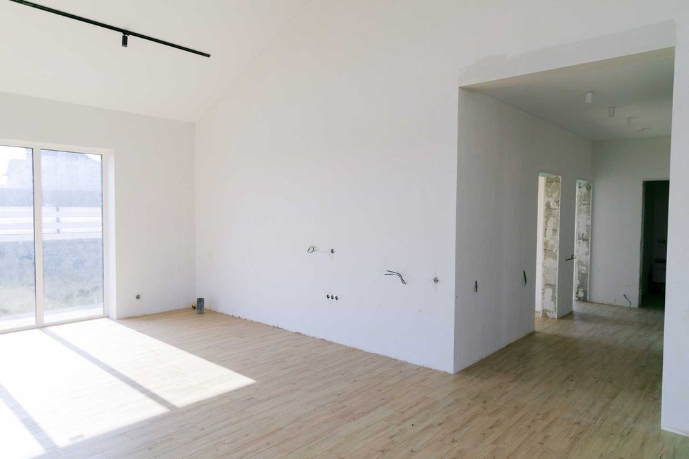 Продається капітальний будинок в Підлужжі