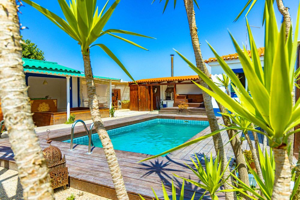 Excelente oportunidade Suítes,T-1 e quarto simples(arrendamento mensal