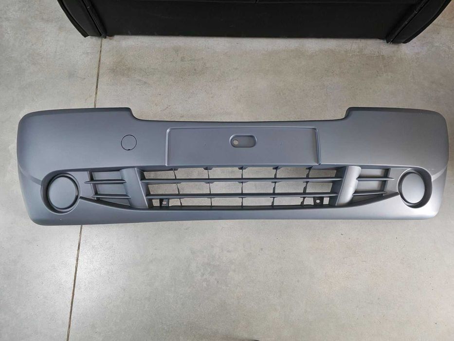 Бампер передний Renault Trafic Opel Vivaro  Рено Трафик Опель Виваро