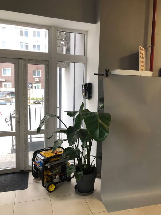 Фасадное помещения от хозяина , Маршал сити