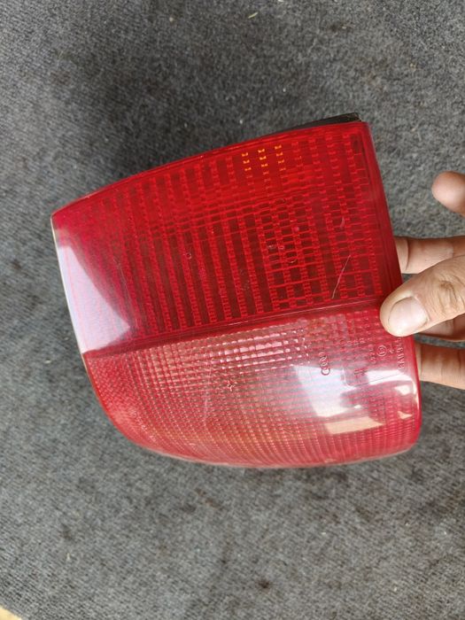 Lampa tył audi 80 B3 sedan