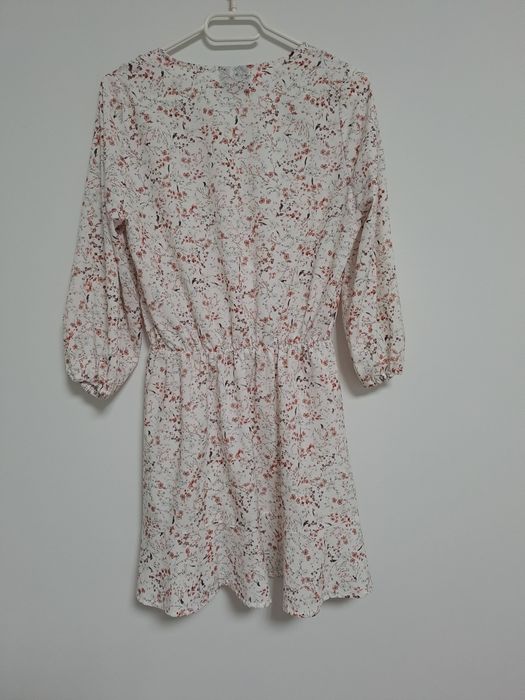 Sukienka w kwiaty Marsala S