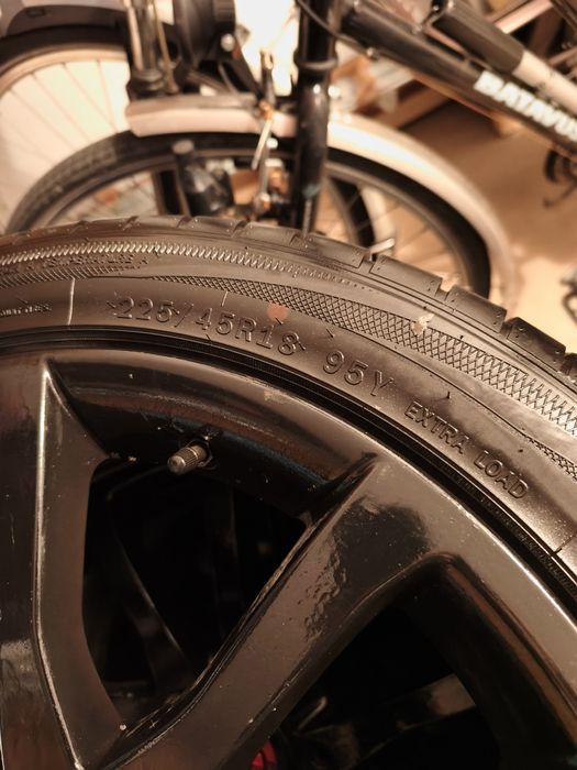 Oryginalne koła Renault laguna 3 z czujnikami opony letnie