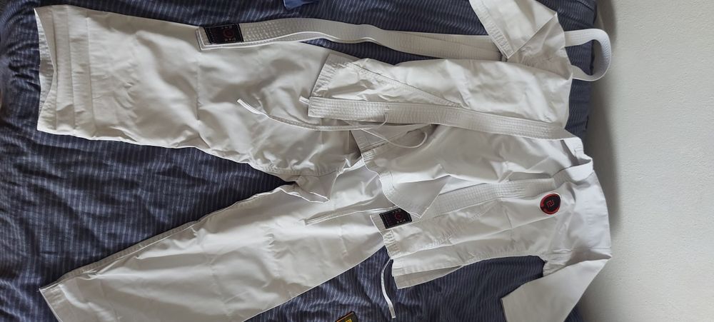 Kimono karate 9 a 12 +/-