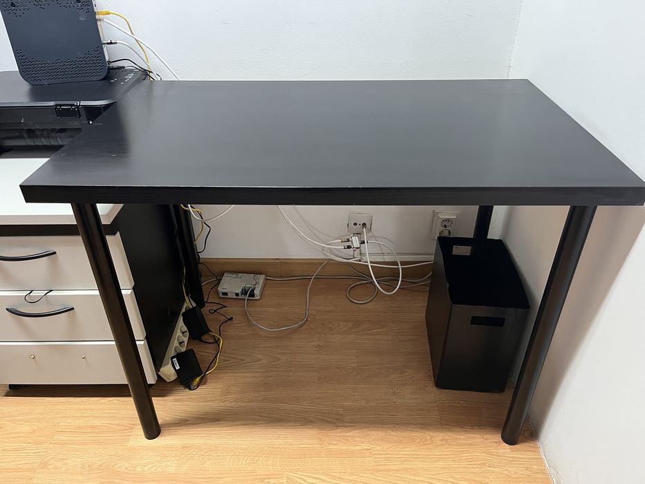 mesa preta  ikea