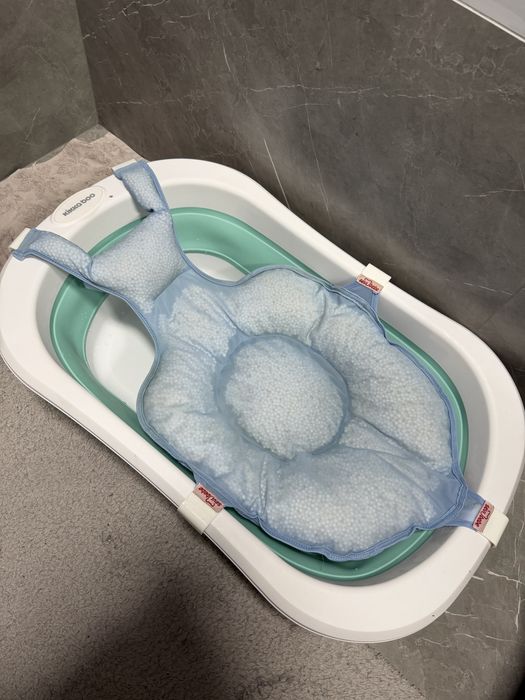 Дитяча ванночка з матрасиком