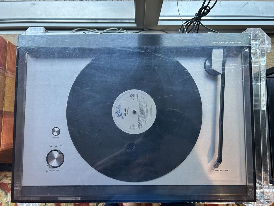 Aparelhagem com gira discos B&O Beocenter 1800, excelente estado