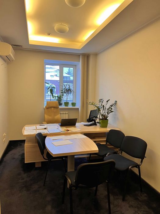 Продаж Бізнес-центру "ОЧАКІВСЬКІЙ", м. Київ