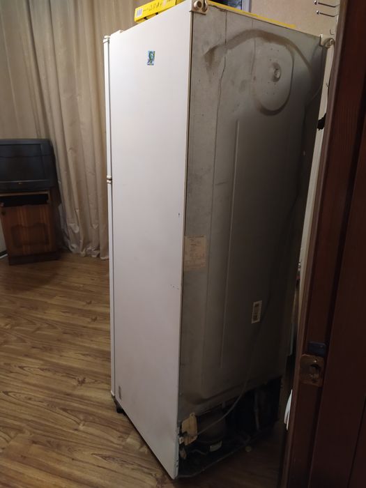 Холодильник.  LG