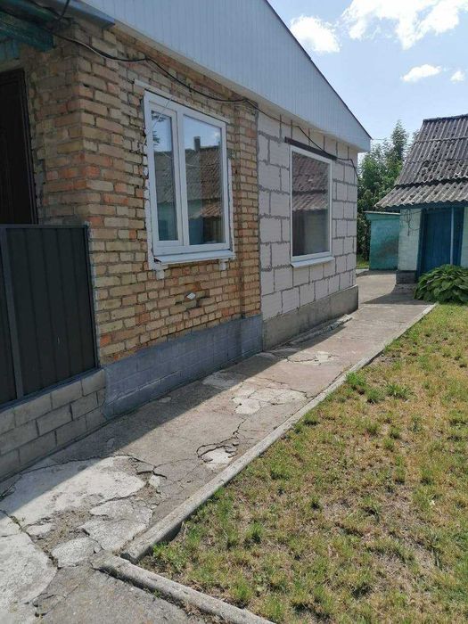 Продається приватний будинок місто Чигирин