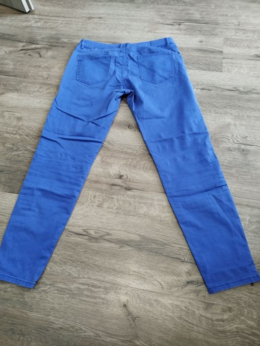 Spodnie materiałowe Mango