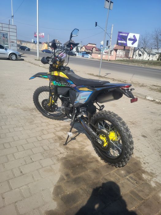 Новий мотоцикл SPARK SP300P-1