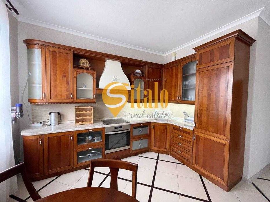 Печерськ | 3к квартира | Паркінг | вул. Шота Руставелі 44