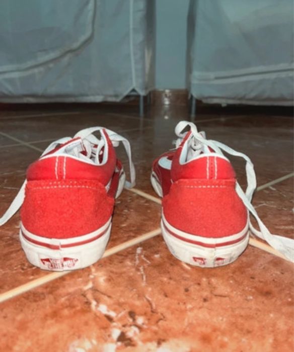 Vans “Off The Wall” Vermelhas e Brancas