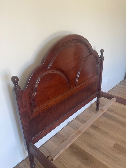 Cama de madeira 130x140