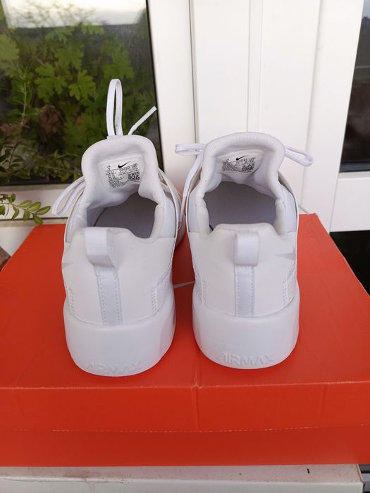 NOWE Adidasy Nike 40,5 Air Max Bella Tr 5