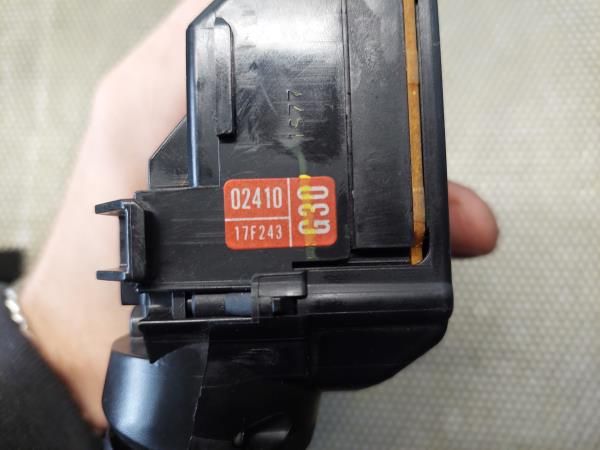 Conjunto / manetes de luzes e limpa vidros TOYOTA Auris Hatchback (_E1