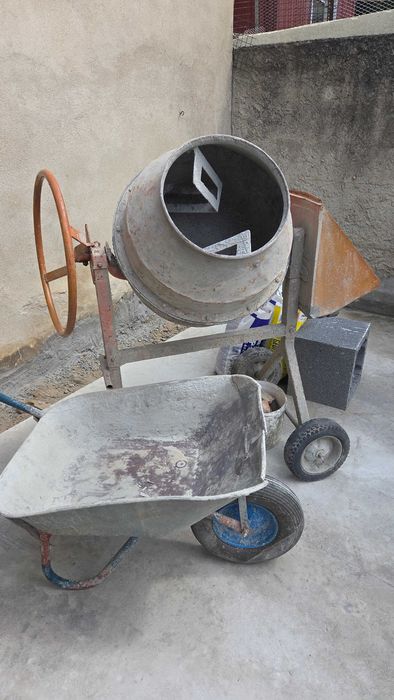 Taczka budowlana 80L