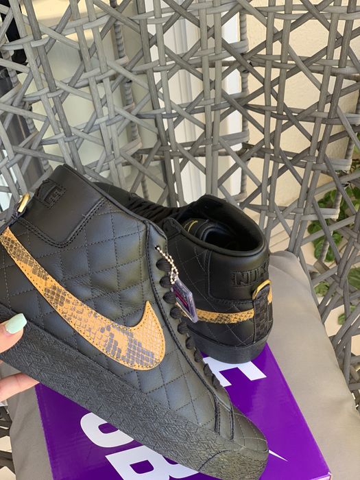 Nike Supreme Blaser SE