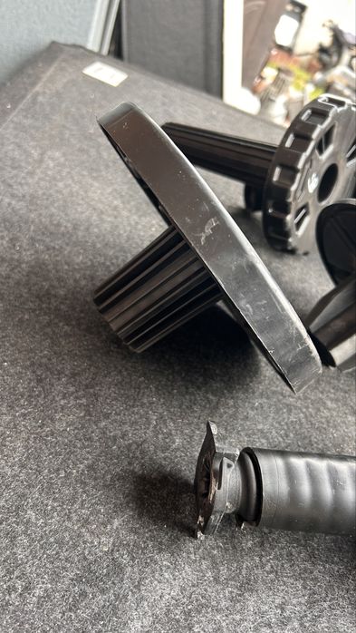 Кріплення запасного колеса Mercedes w204,w205,w211,w212,w164,w166