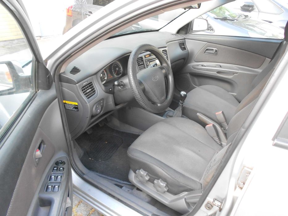 KIA  RIO  1.4   97 Cv  em  bom  estado  geral