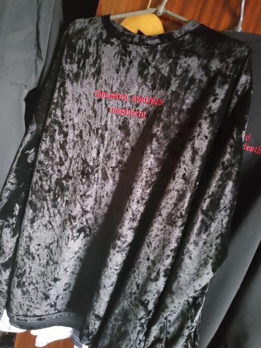 продам велюровый лонг thousand apathies/?/?/?