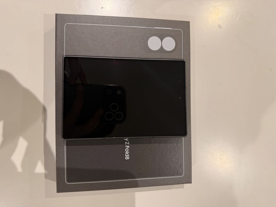 Samsung Galaxy Z Fold 8 - Grafite
