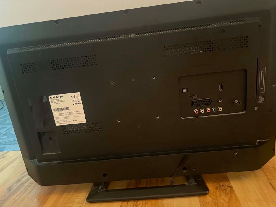 Telewizor Sharp LC-32LD170E 32 cale LED – sprawny, bez pilota