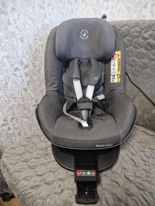 Foteliki maxi cosi pearl pro z bazą