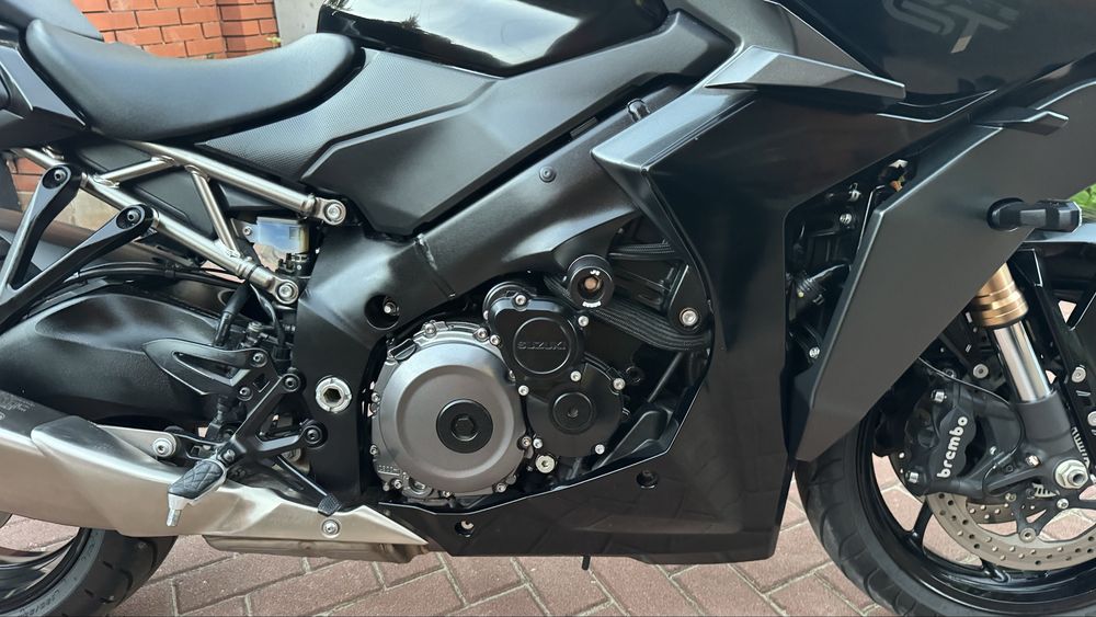 Suzuki GSX-S1000GT 2022 рік Сузуки