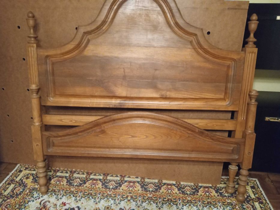 Vendo mobília de quarto.