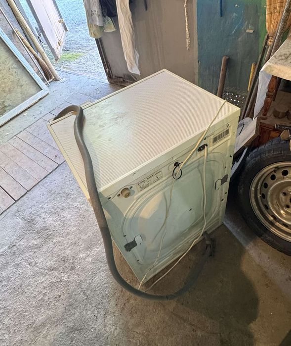 Стиральная машина рабочая