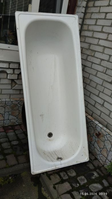 Продам ванну б/у