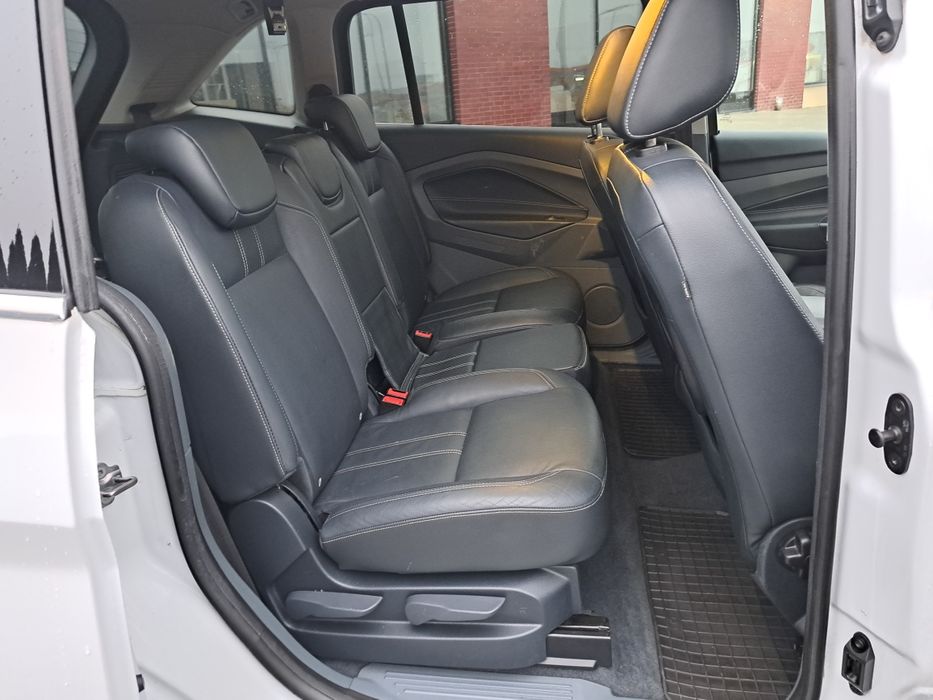 Ford grand c-max 2.0 tdci 140KM 7foteli Titanium