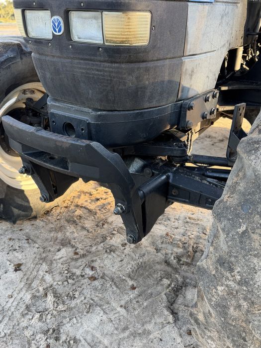 Tratot New Holland TM120