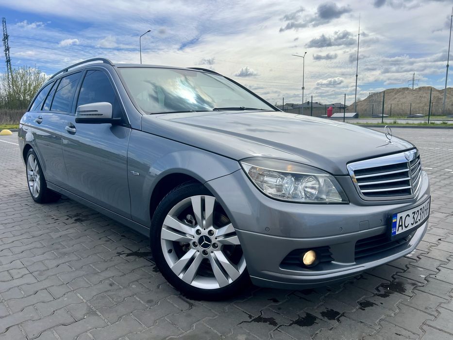 Mercedes-Benz C-Class 2010