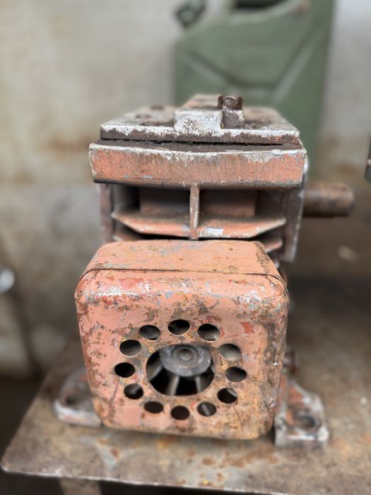 Станок для сердла ,релуктор