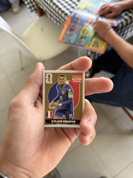 Mbappé Gold Extra Sticker